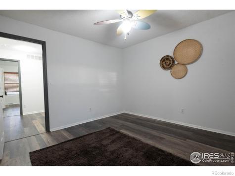 1517 S Owens Street Lakewood CO 80232