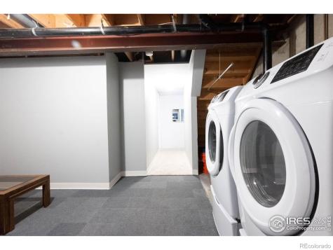 1517 S Owens Street Lakewood CO 80232