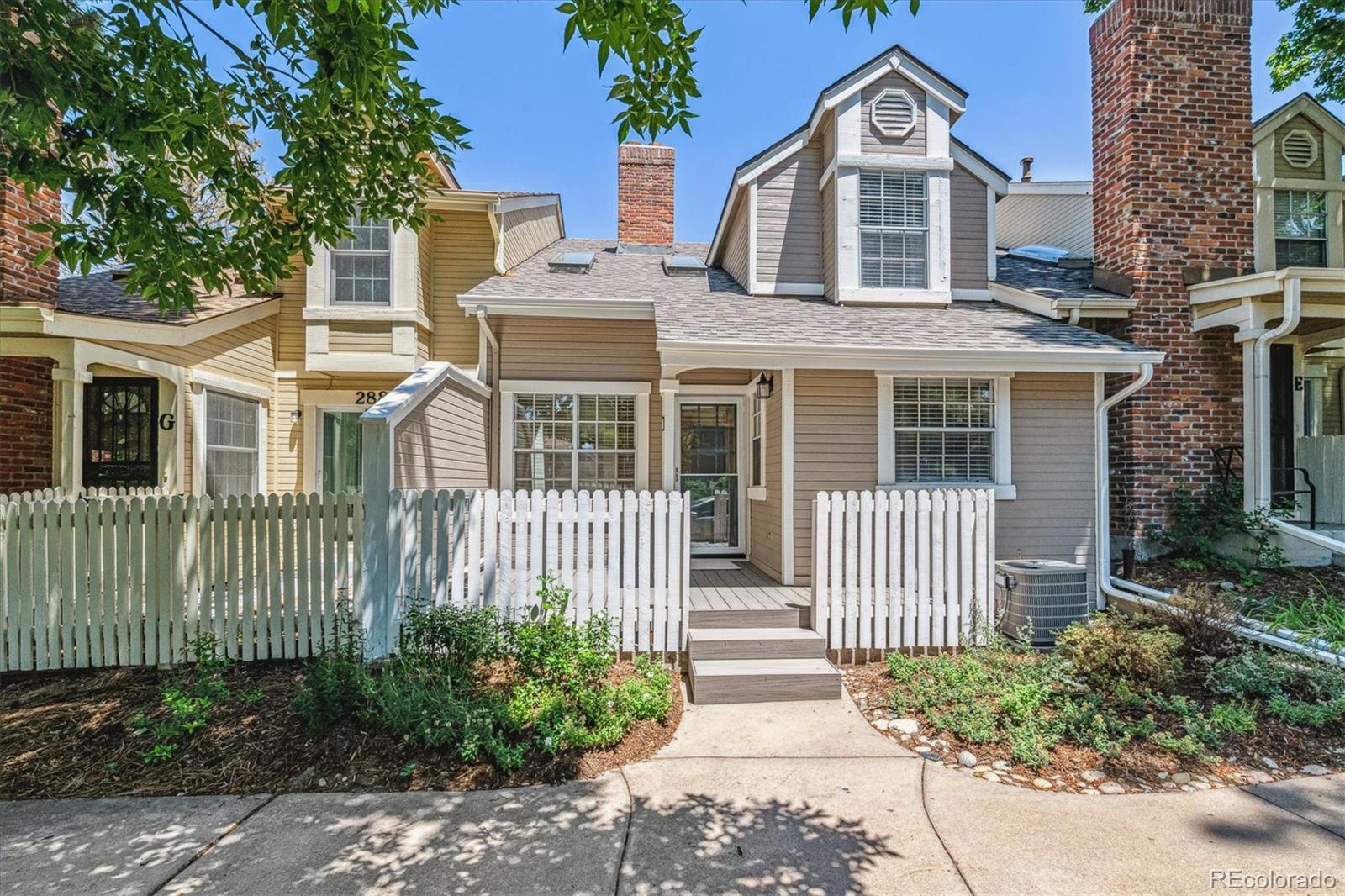2881 W Long Drive Littleton CO 80120