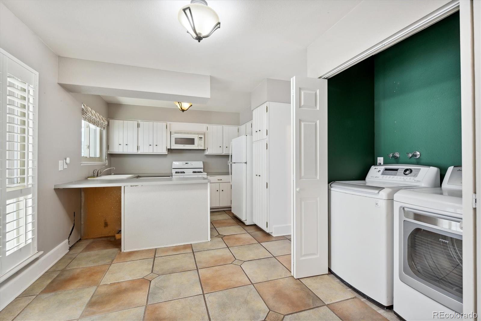 6495 E Happy Canyon Road Denver CO 80237