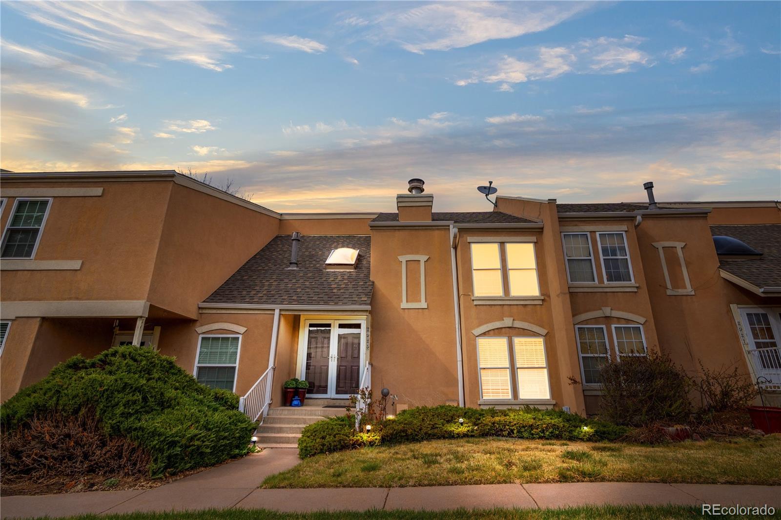 2925 S Vaughn Way Aurora CO 80014