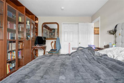 2925 S Vaughn Way Aurora CO 80014