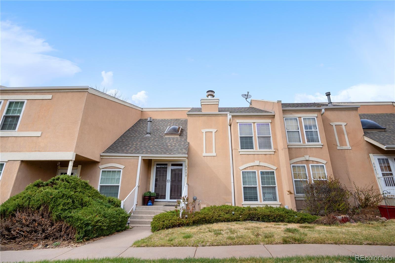 2925 S Vaughn Way Aurora CO 80014