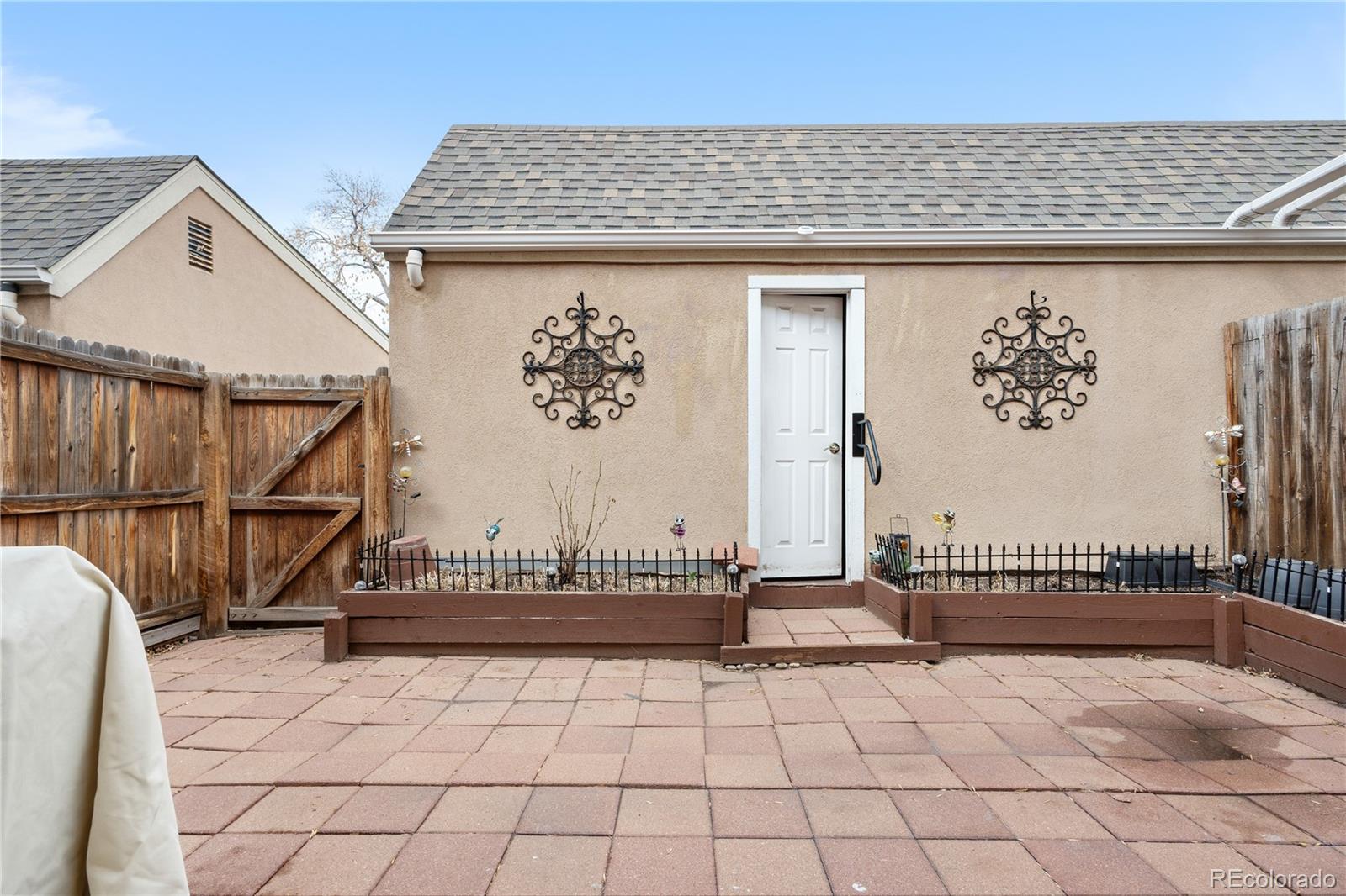 2925 S Vaughn Way Aurora CO 80014
