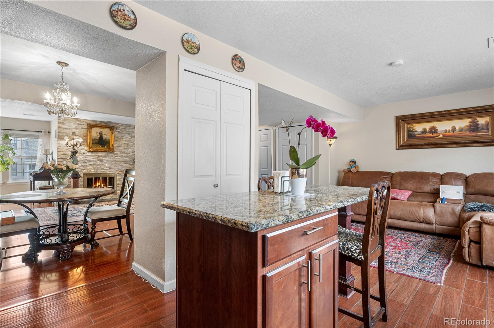 2925 S Vaughn Way Aurora CO 80014
