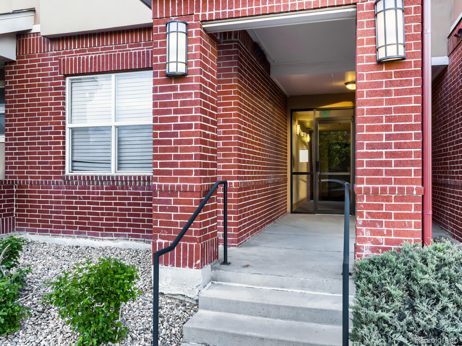 8467 Canyon Rim Circle Englewood CO 80112
