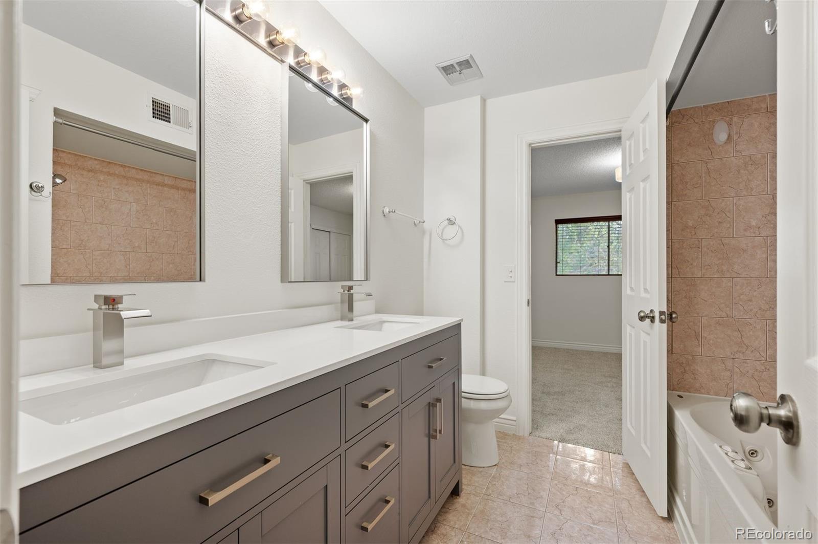 1060 S Parker Road Denver CO 80231