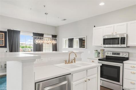 8944 Fox Drive Thornton CO 80260