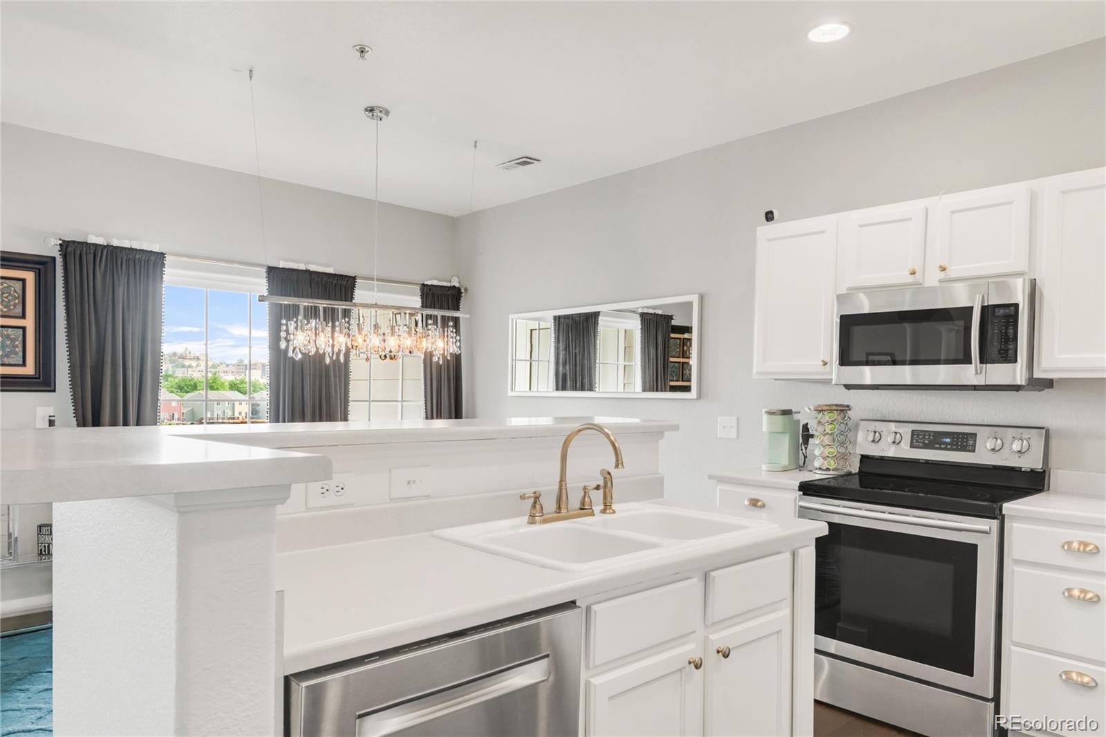 8944 Fox Drive Thornton CO 80260