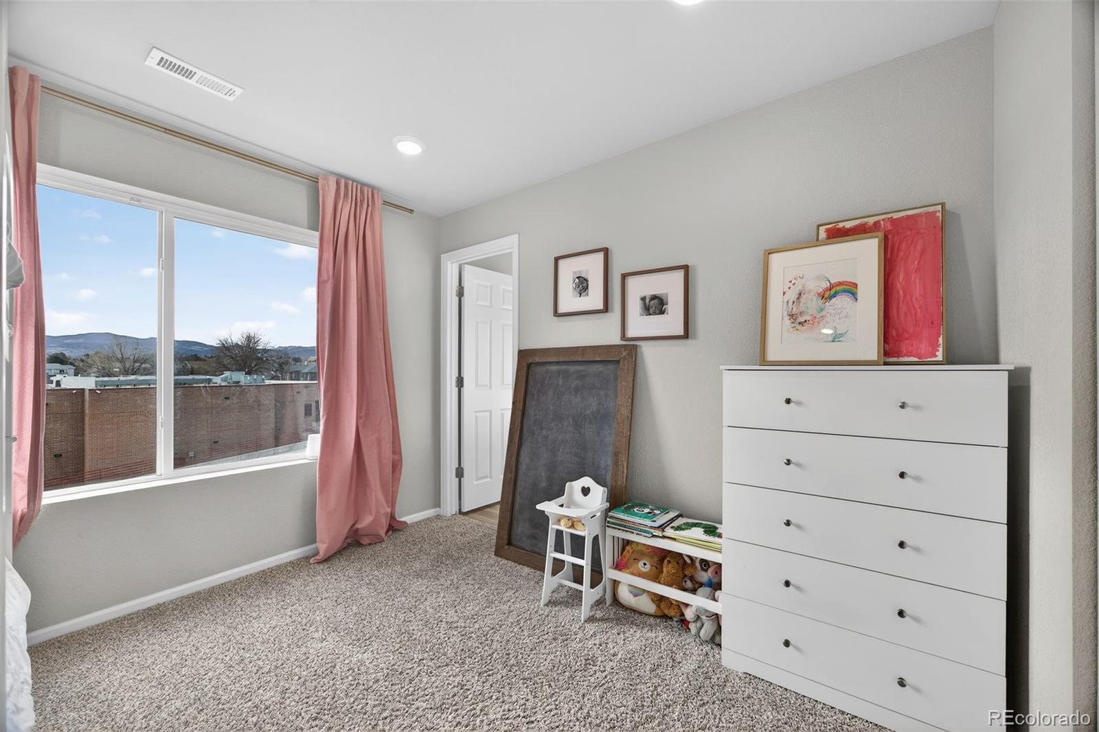 5738 Vivian Street Arvada CO 80002