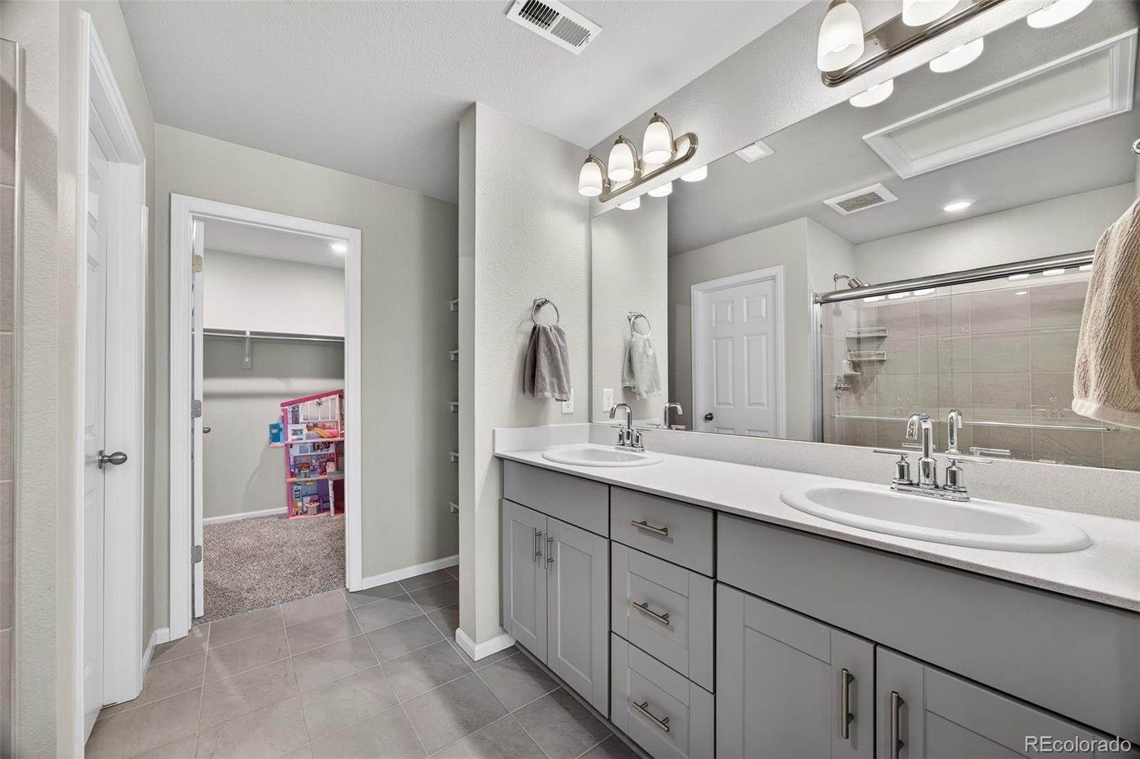 5738 Vivian Street Arvada CO 80002