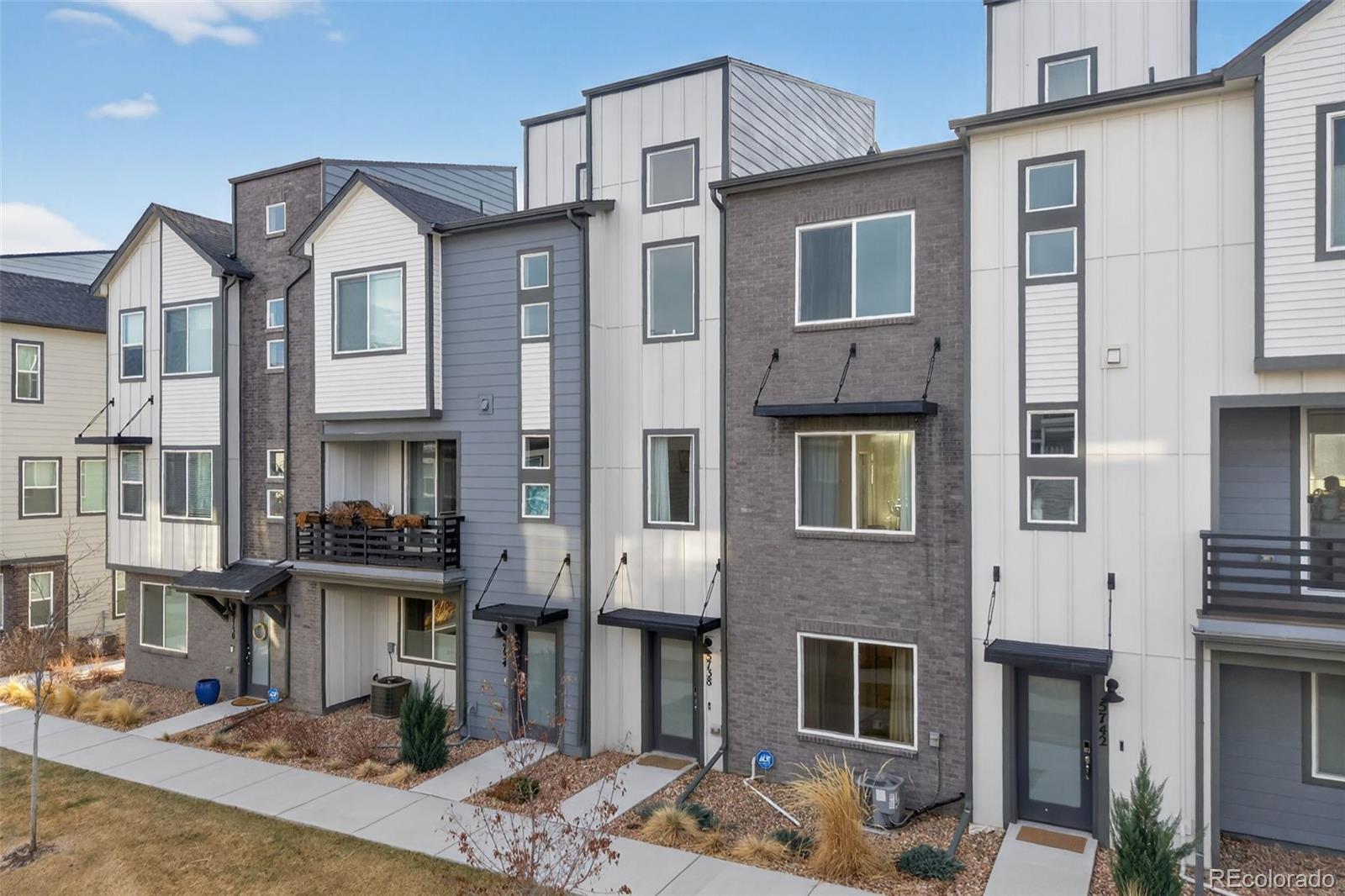 5738 Vivian Street Arvada CO 80002