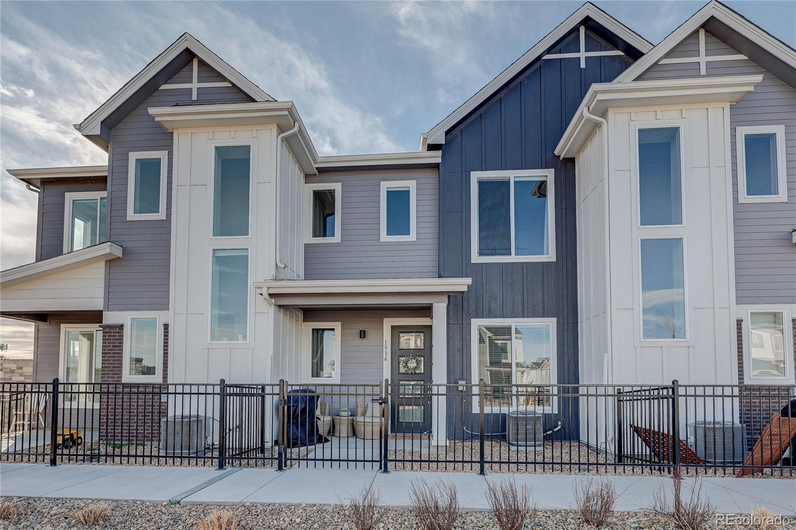 1934 S Poplar Court Denver CO 80224