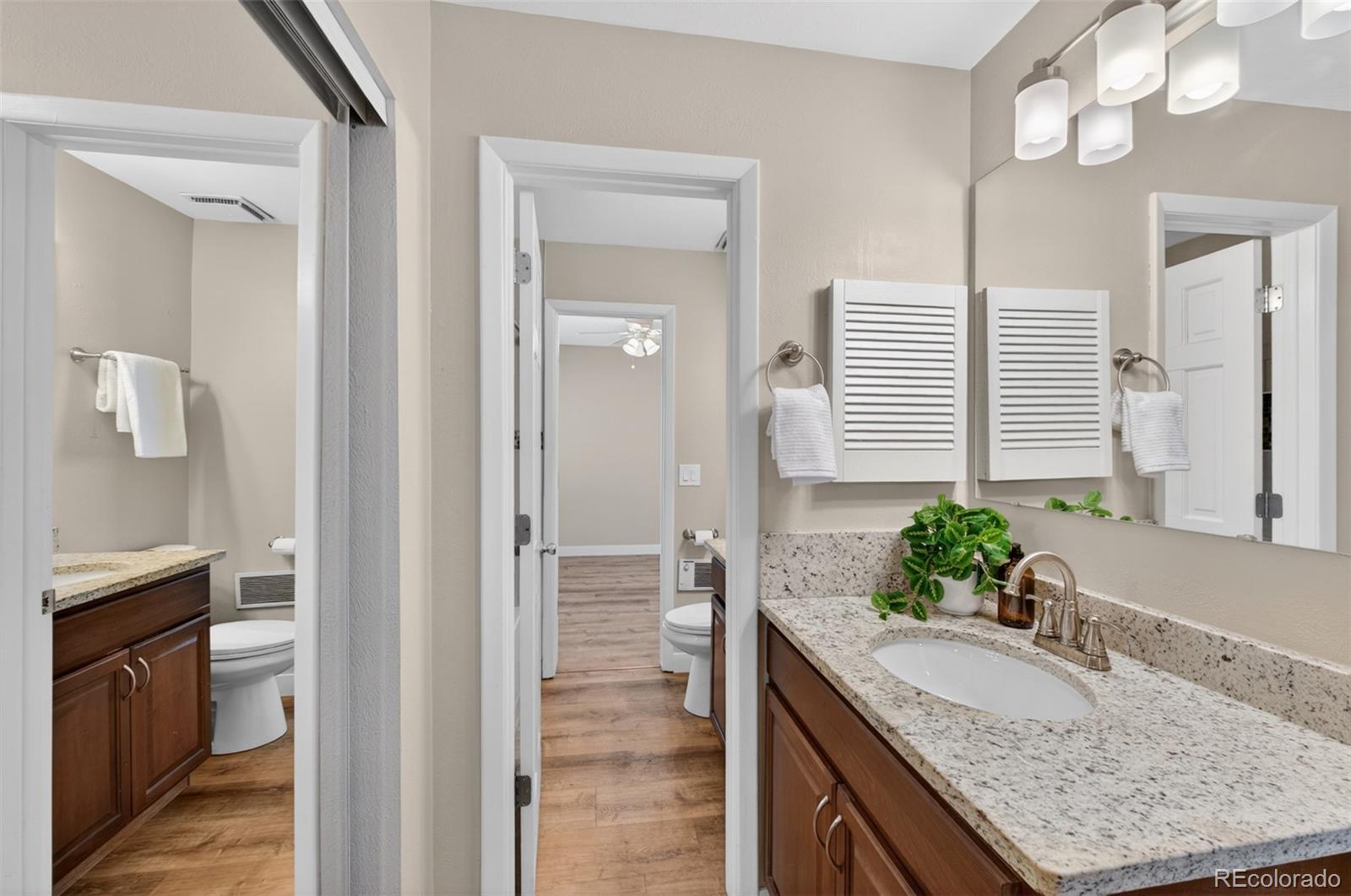 2419 S Worchester Court Aurora CO 80014