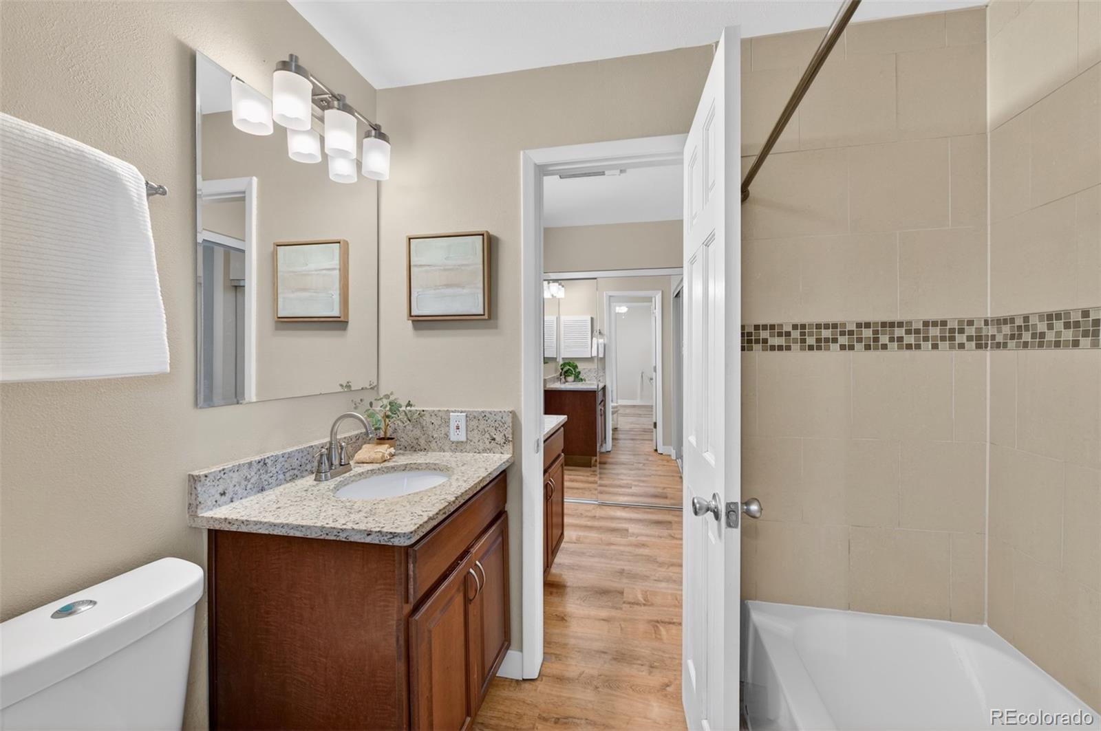 2419 S Worchester Court Aurora CO 80014