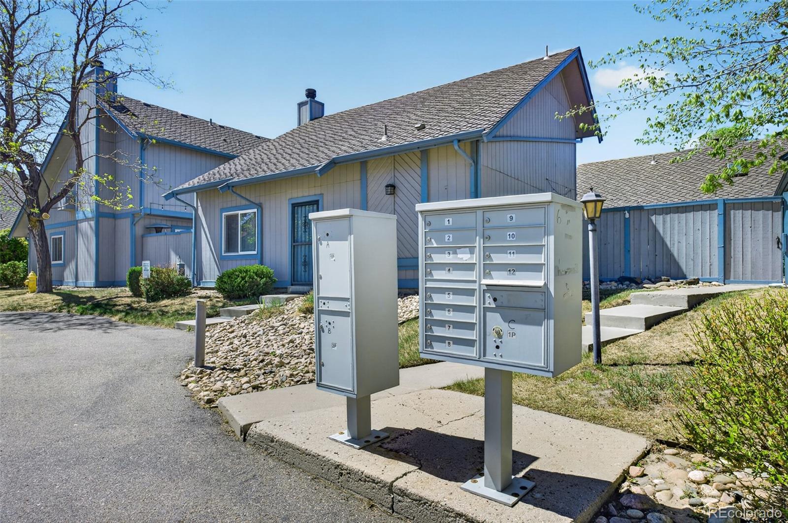 2419 S Worchester Court Aurora CO 80014