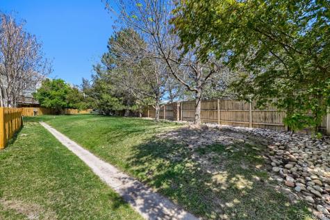 12008 E Hoye Drive Aurora CO 80012