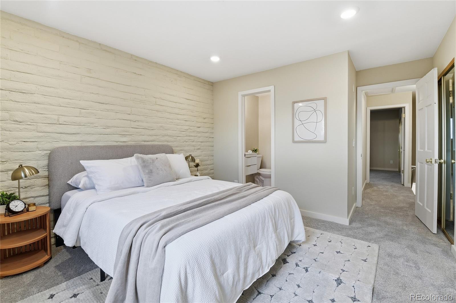 1060 S Parker Road Denver CO 80231