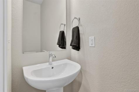 4117 E 98th Place Thornton CO 80229