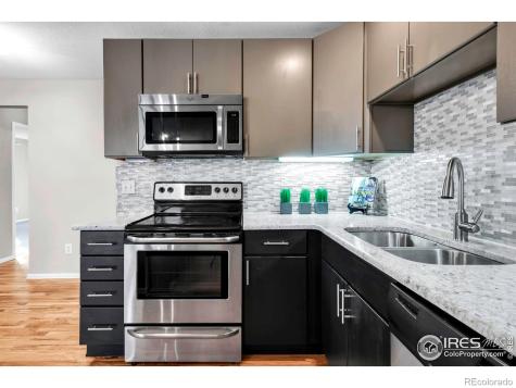 1915 Centennial Drive Louisville CO 80027