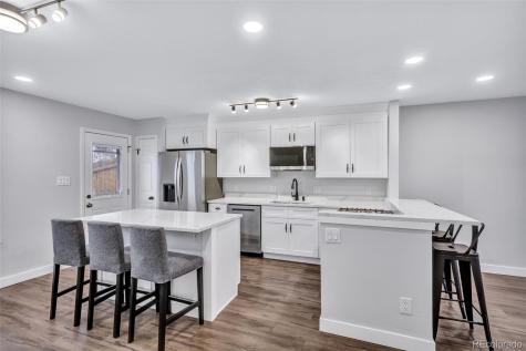 7165 S Gaylord Street Centennial CO 80122