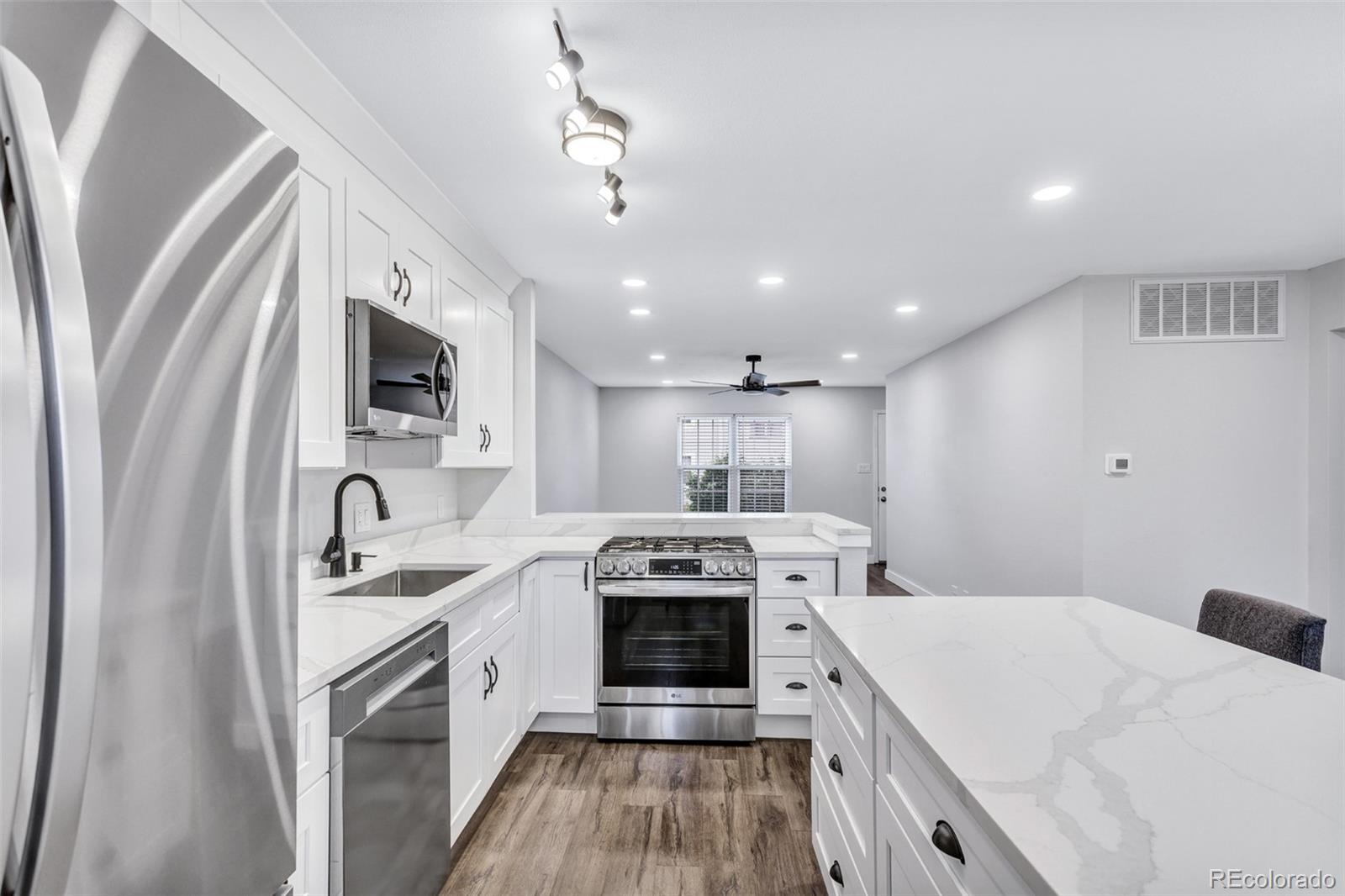 7165 S Gaylord Street Centennial CO 80122