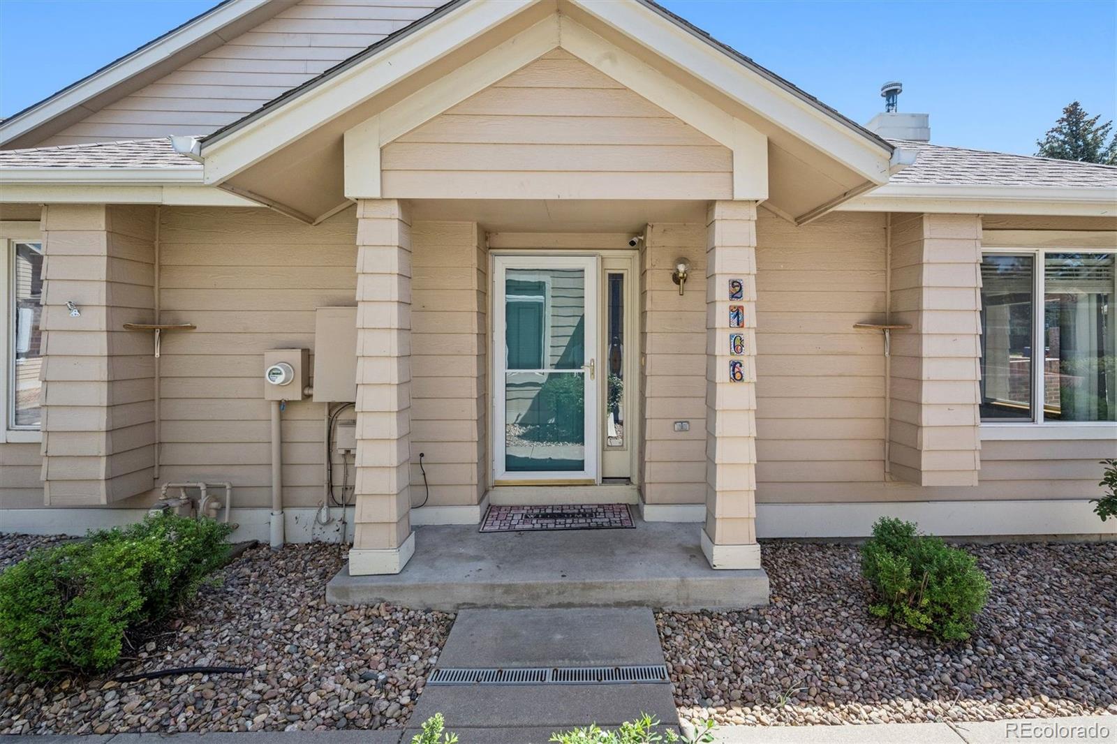 2166 S Troy Way Aurora CO 80014