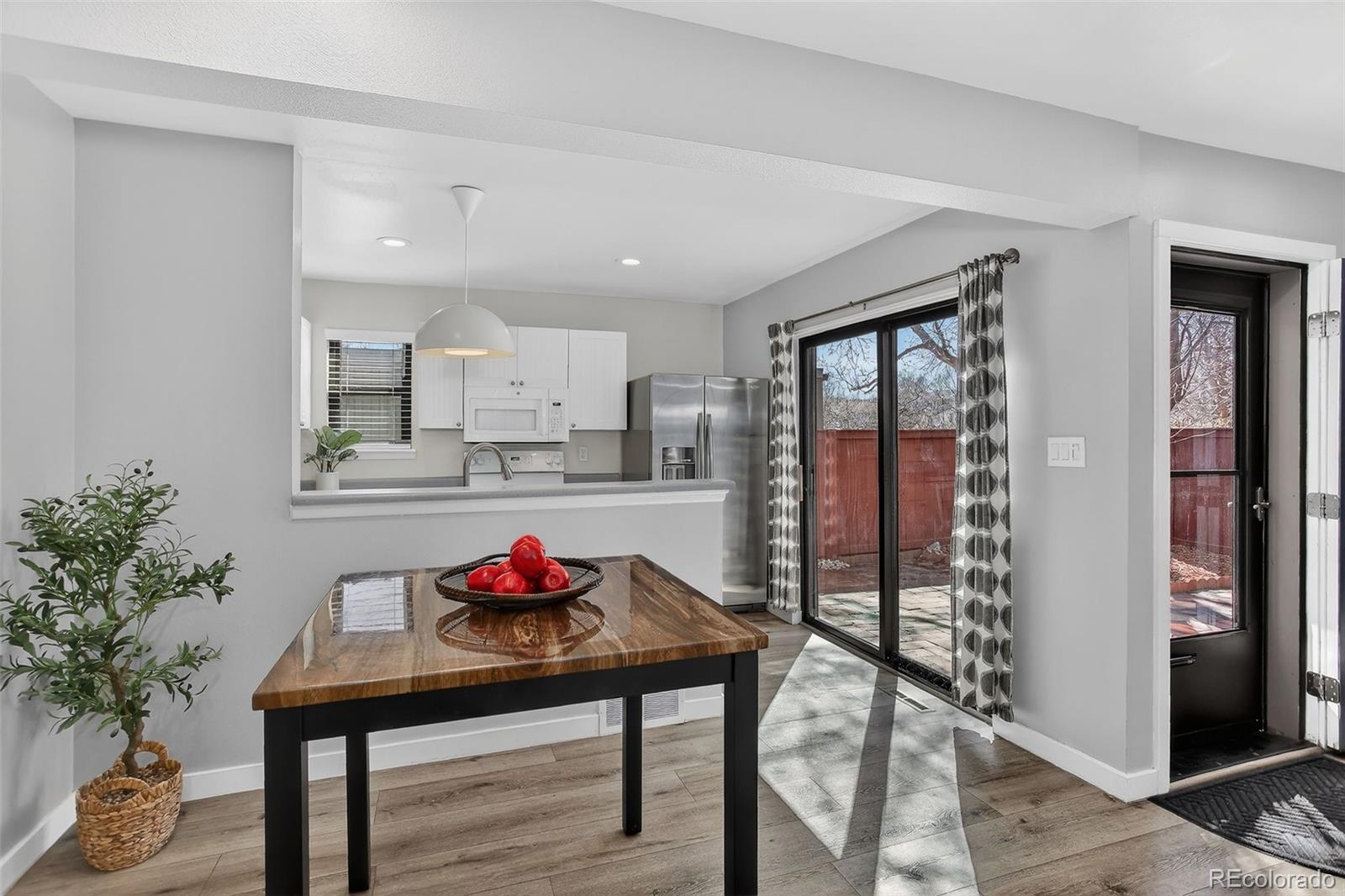 1253 S Yosemite Way Denver CO 80247