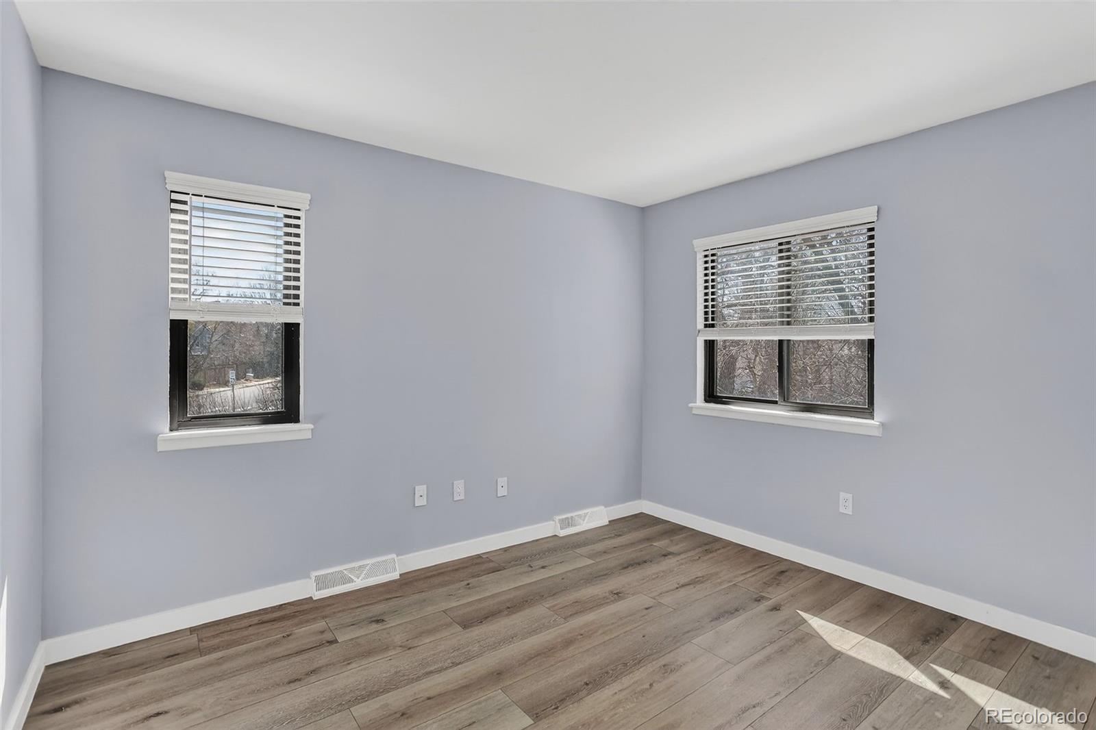 1253 S Yosemite Way Denver CO 80247