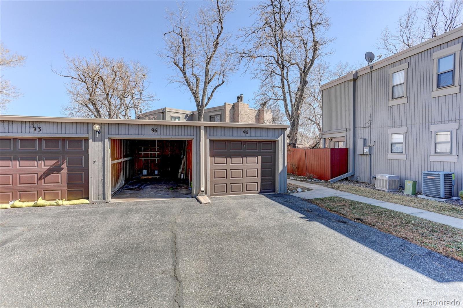 1253 S Yosemite Way Denver CO 80247