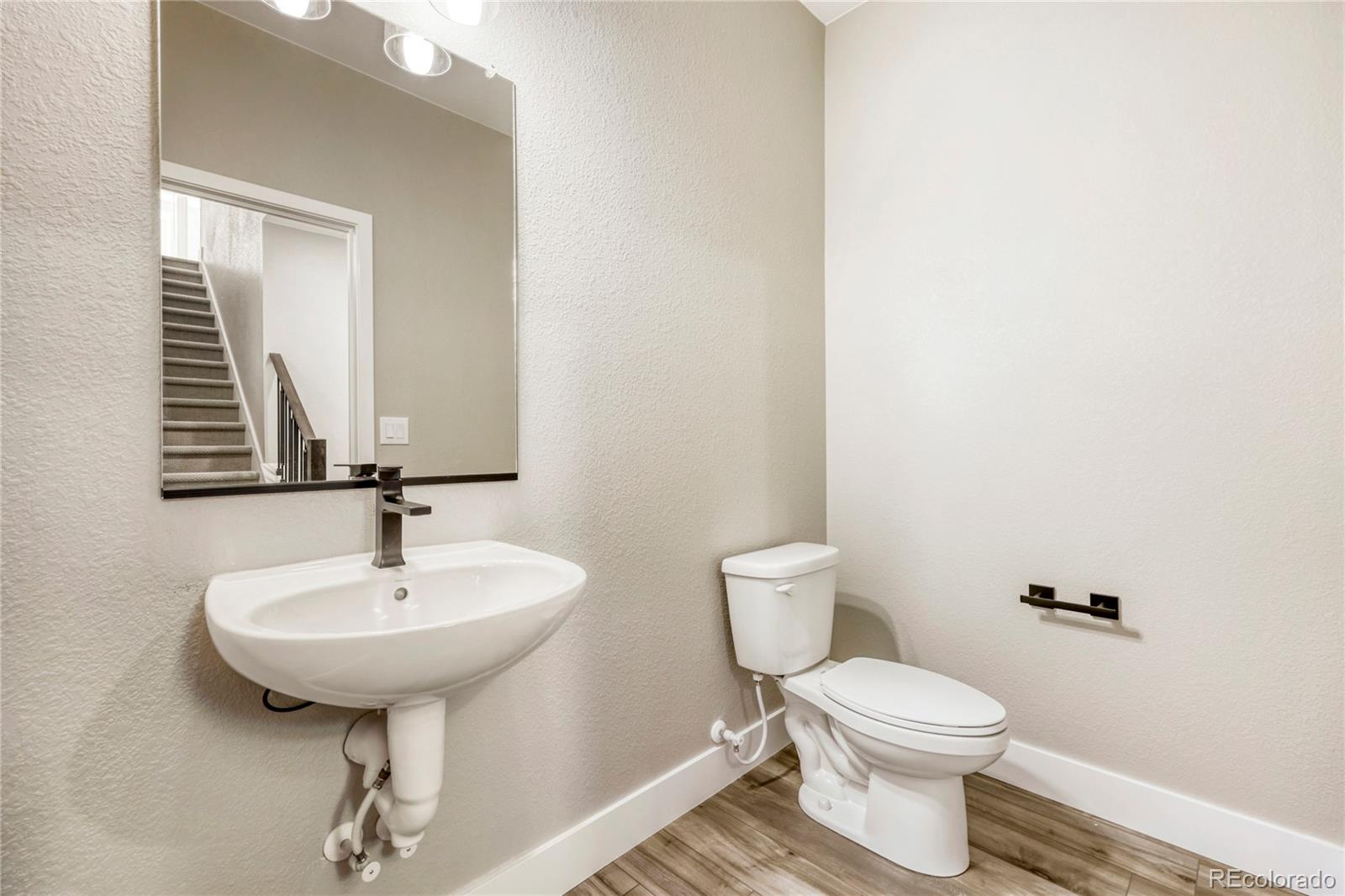 15558 W Washburn Avenue Lakewood CO 80228