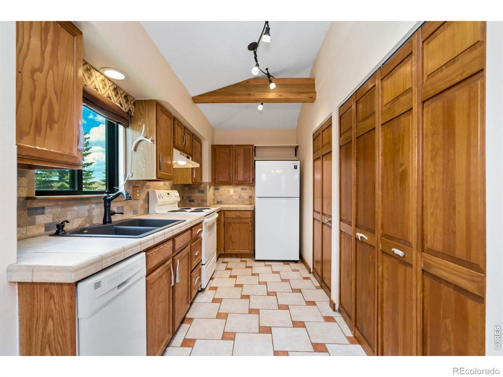 1010 S Saint Vrain Avenue Estes Park CO 80517