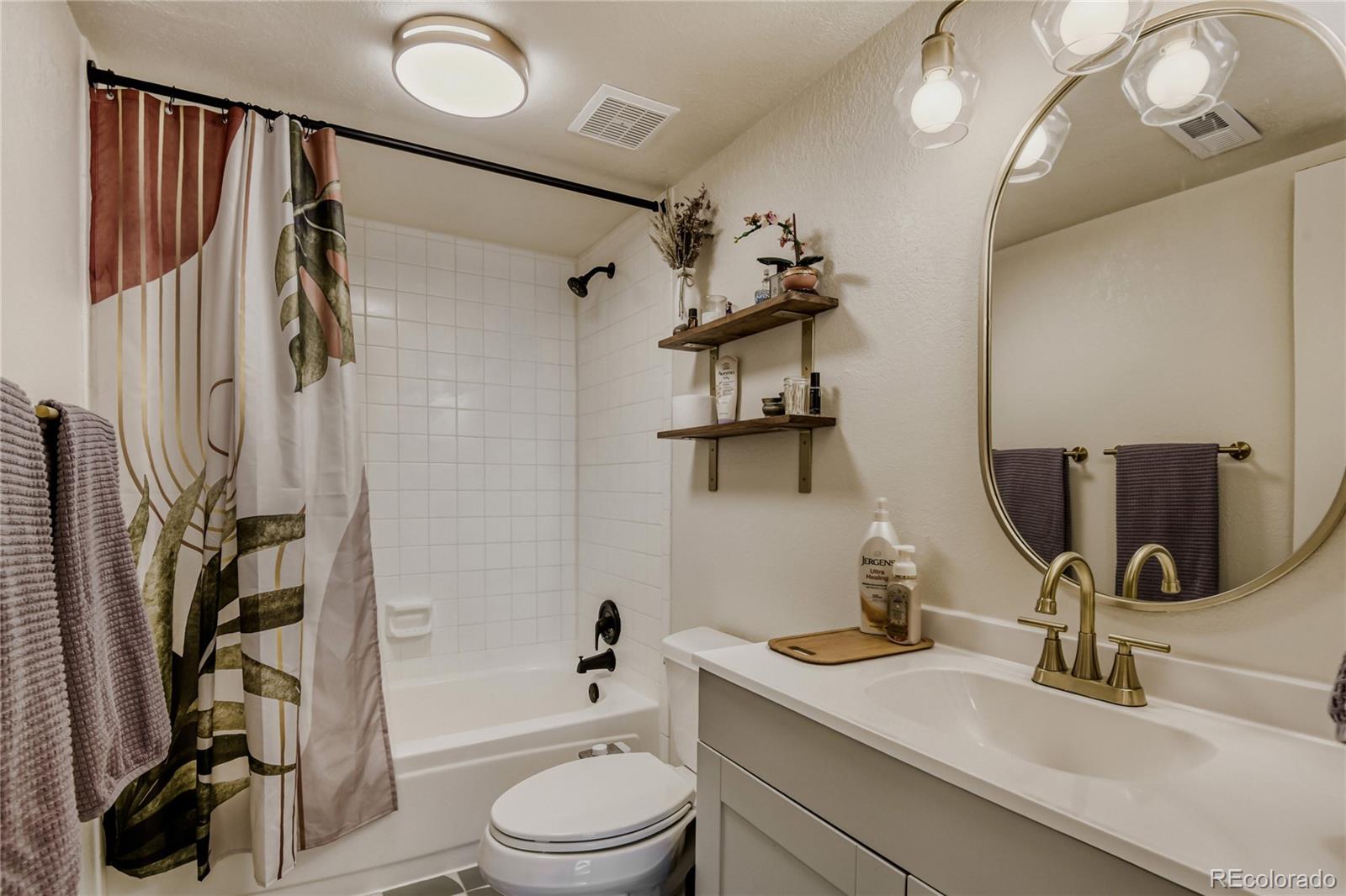 15594 E Arizona Avenue Aurora CO 80017