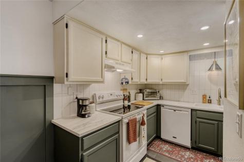 15594 E Arizona Avenue Aurora CO 80017