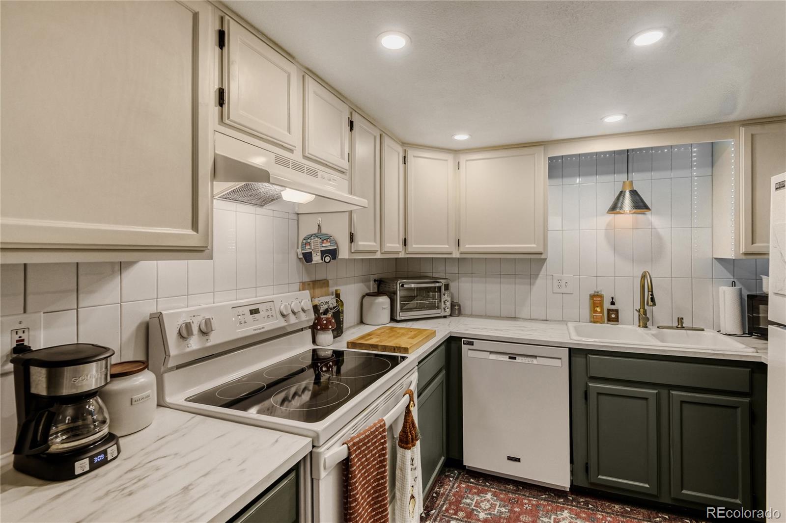 15594 E Arizona Avenue Aurora CO 80017
