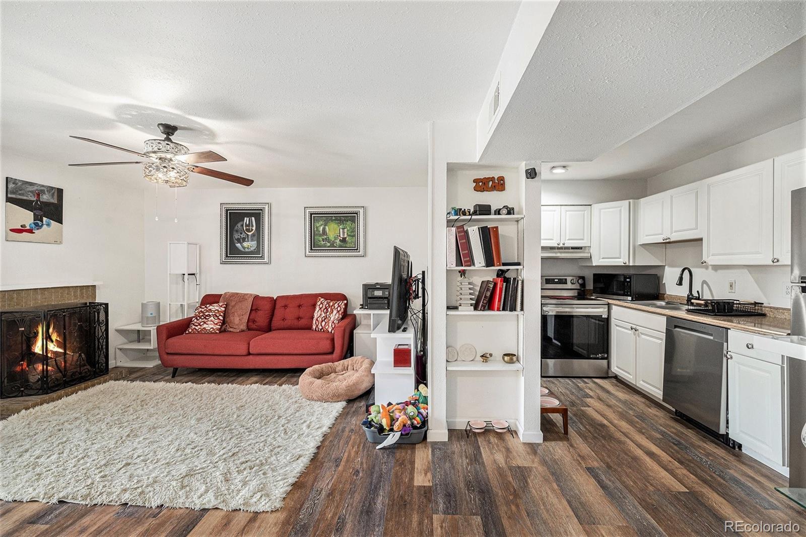 Denver CO, 5300 E Cherry Creek South Drive, Unit 123