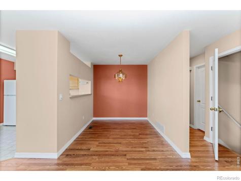 1419 Red Mountain Drive Longmont CO 80504