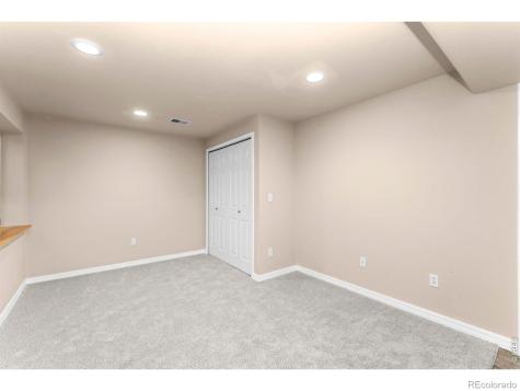 1419 Red Mountain Drive Longmont CO 80504