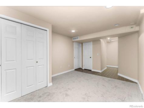 1419 Red Mountain Drive Longmont CO 80504