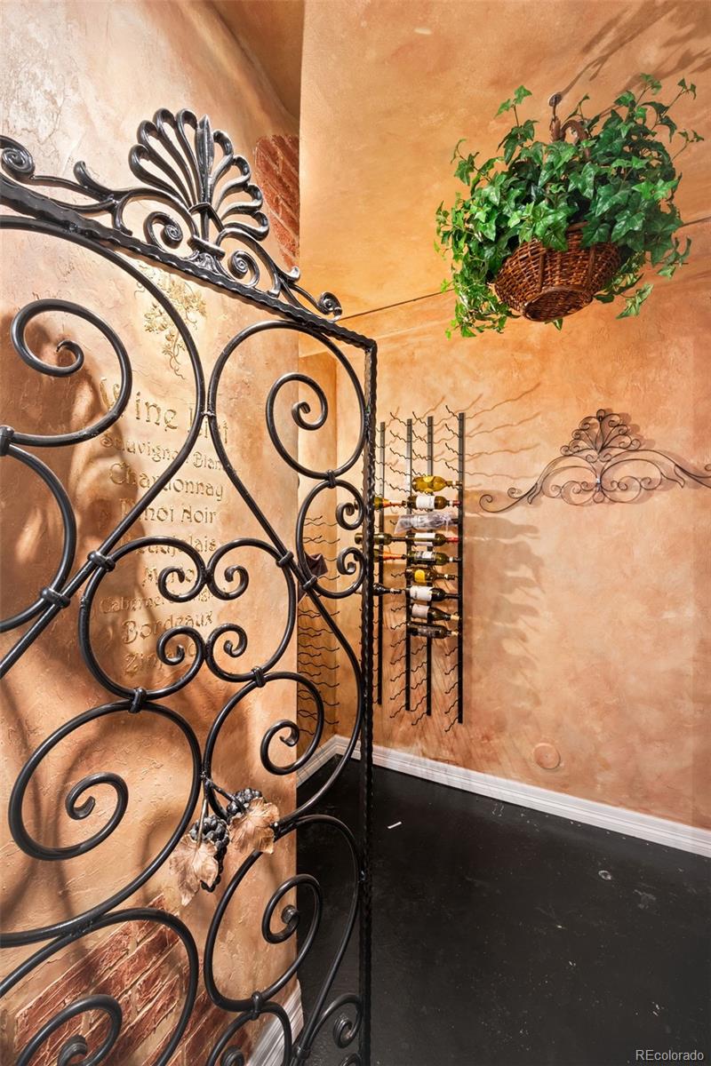 2527 Tremont Place Denver CO 80205