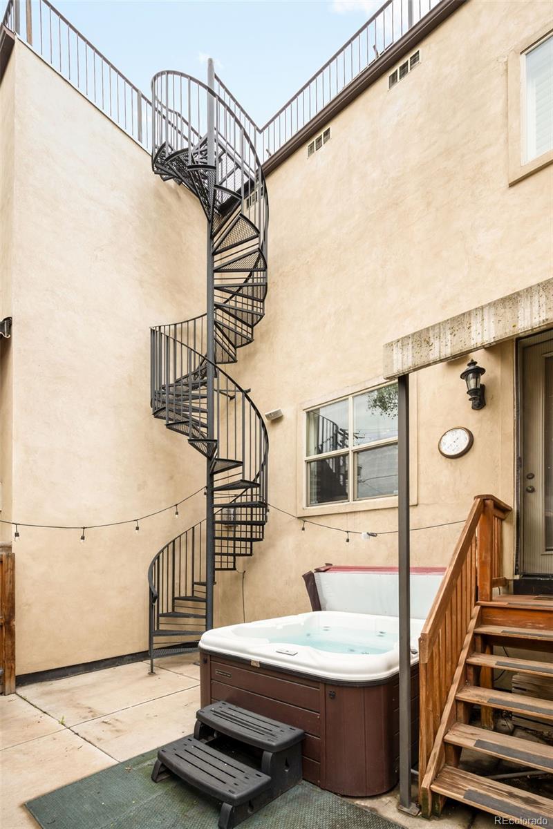 2527 Tremont Place Denver CO 80205