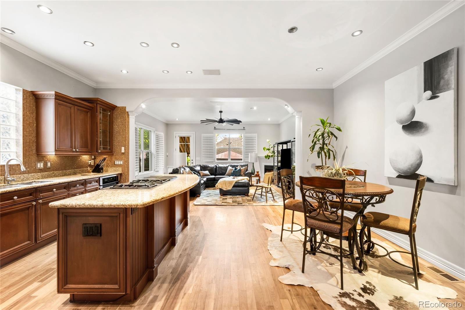 2527 Tremont Place Denver CO 80205