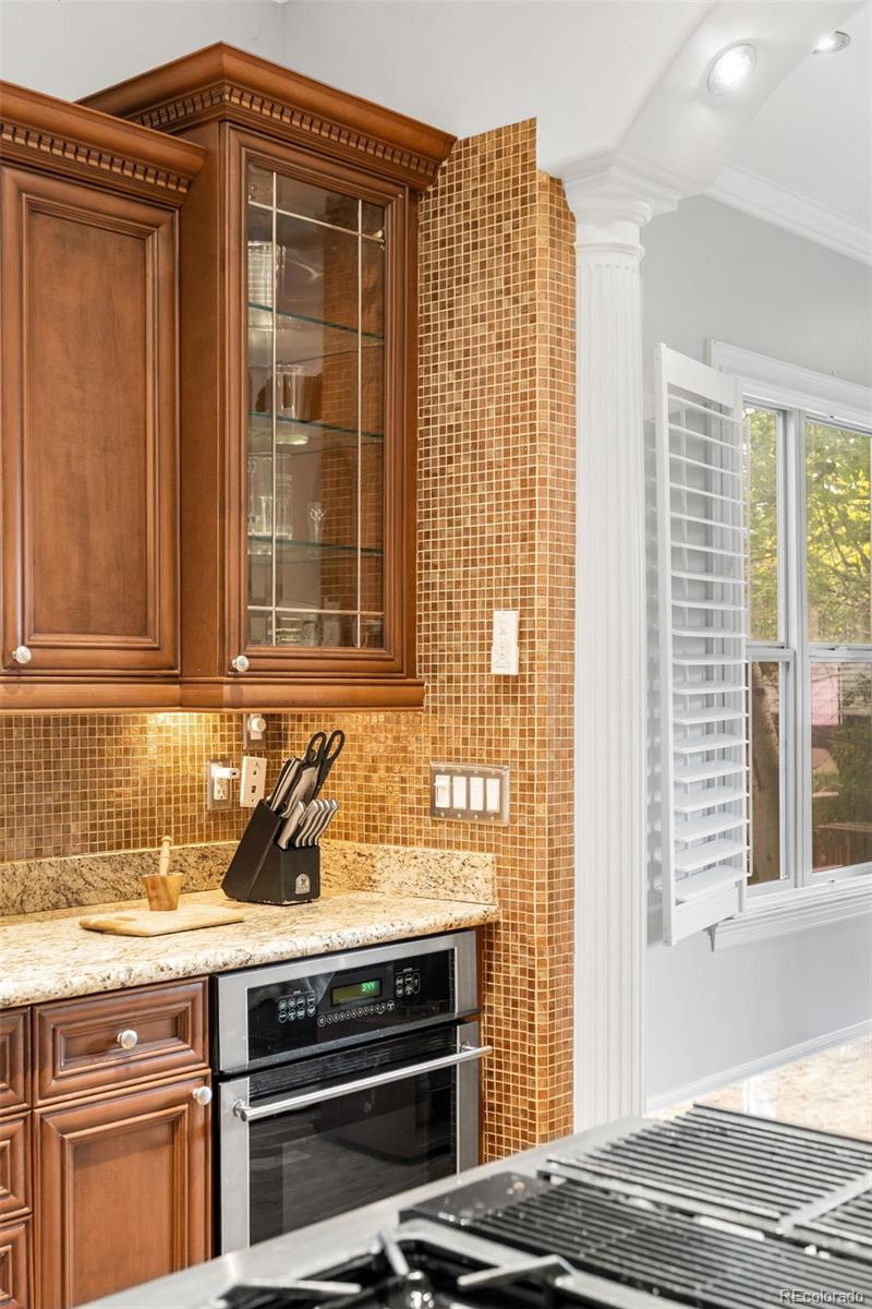 2527 Tremont Place Denver CO 80205