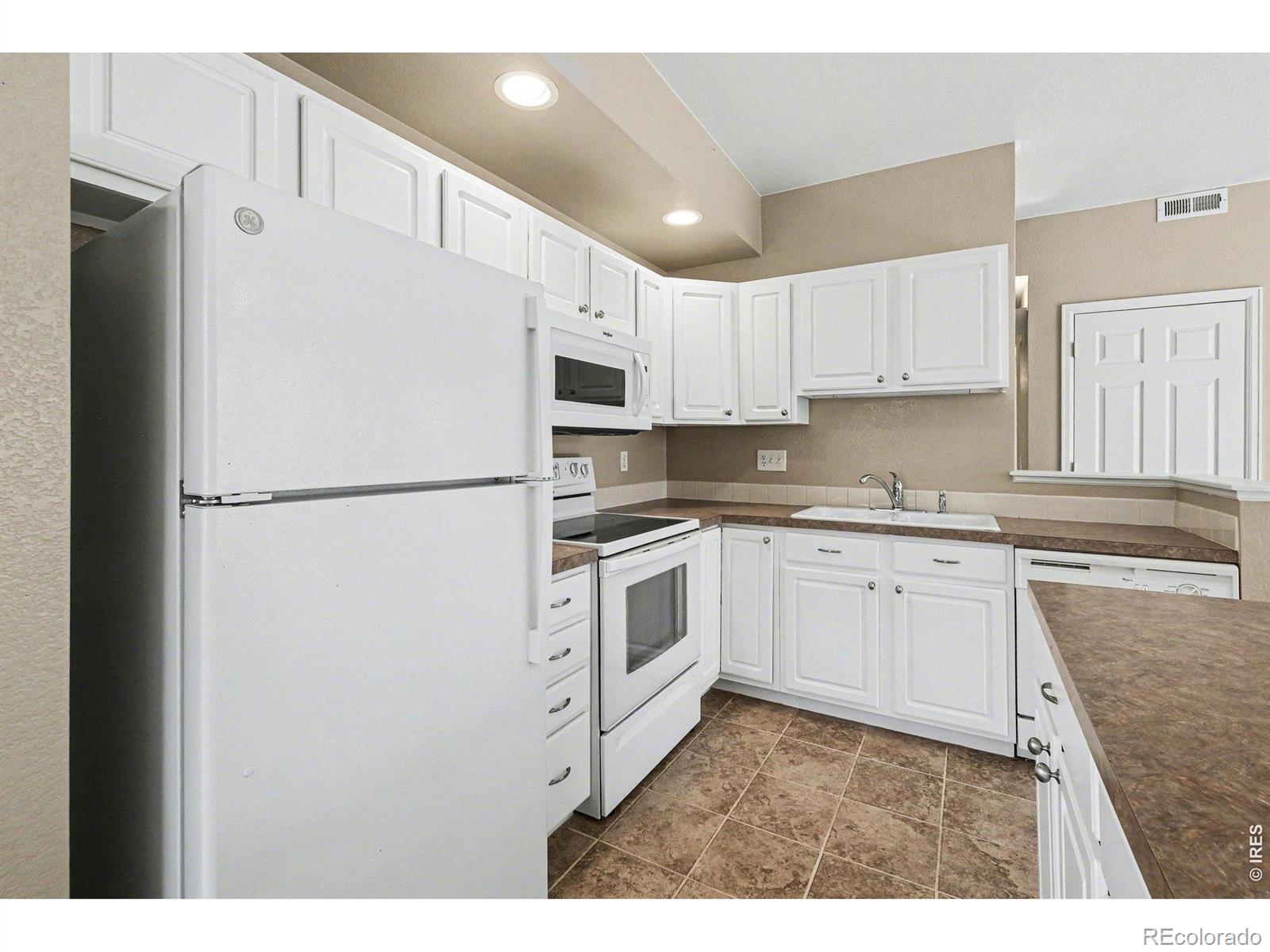 640 Gooseberry Drive Longmont CO 80503