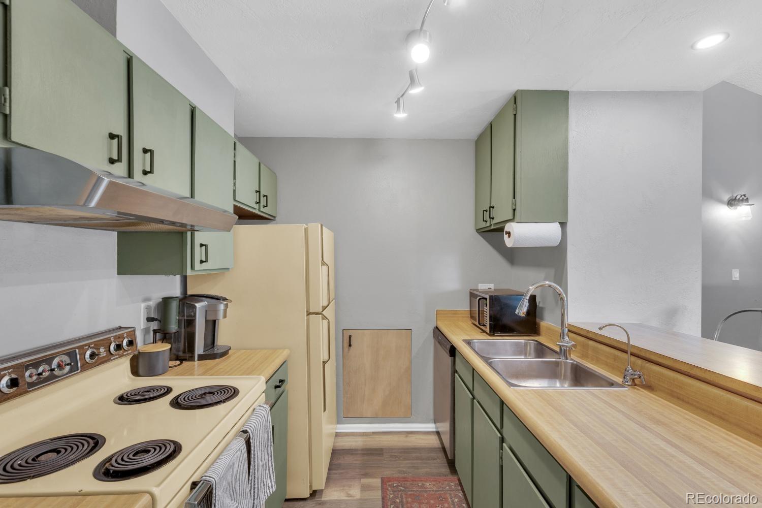 6565 E Arizona Avenue Denver CO 80224