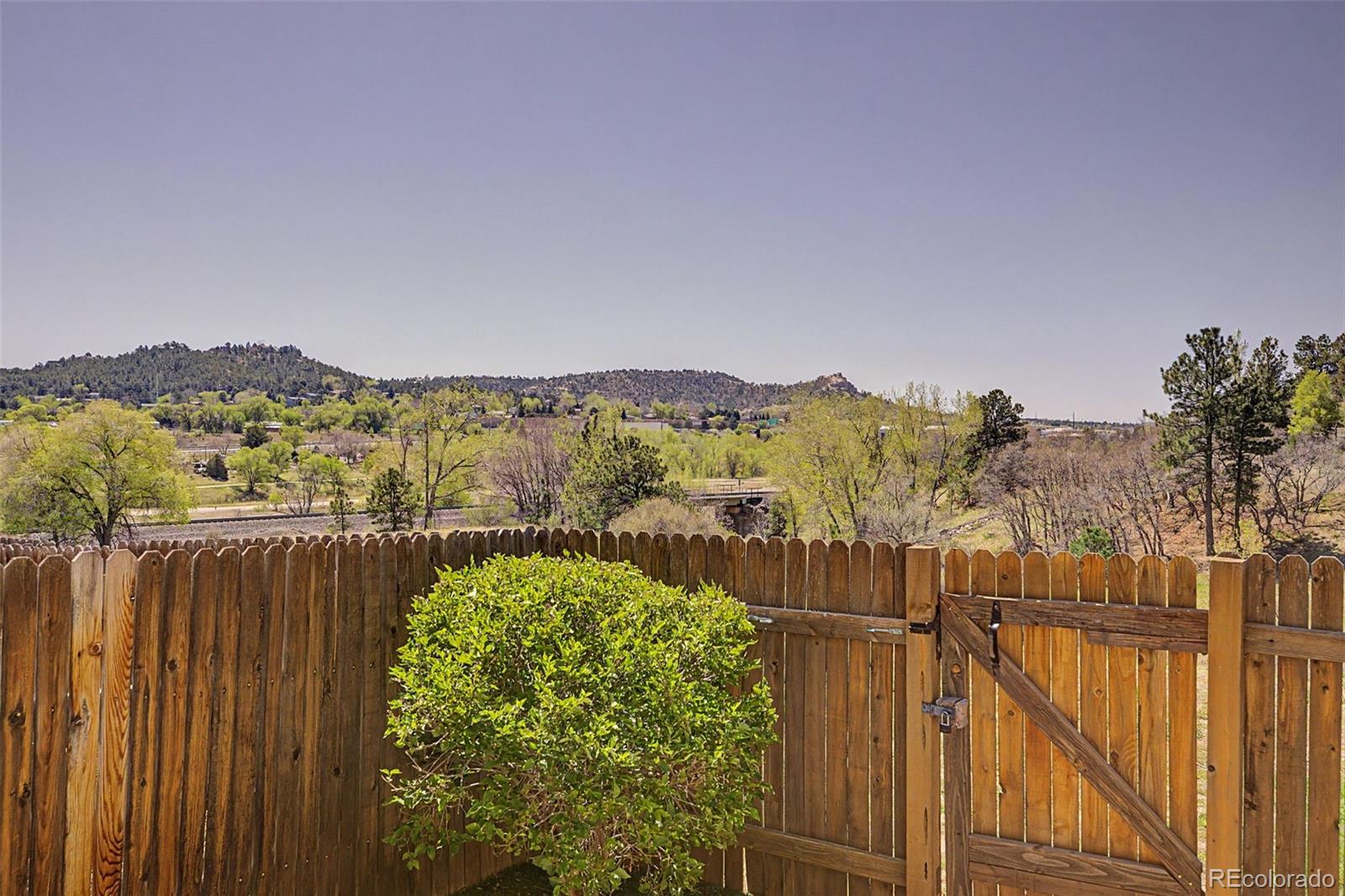 6618 Warbler Lane Colorado Springs CO 80919
