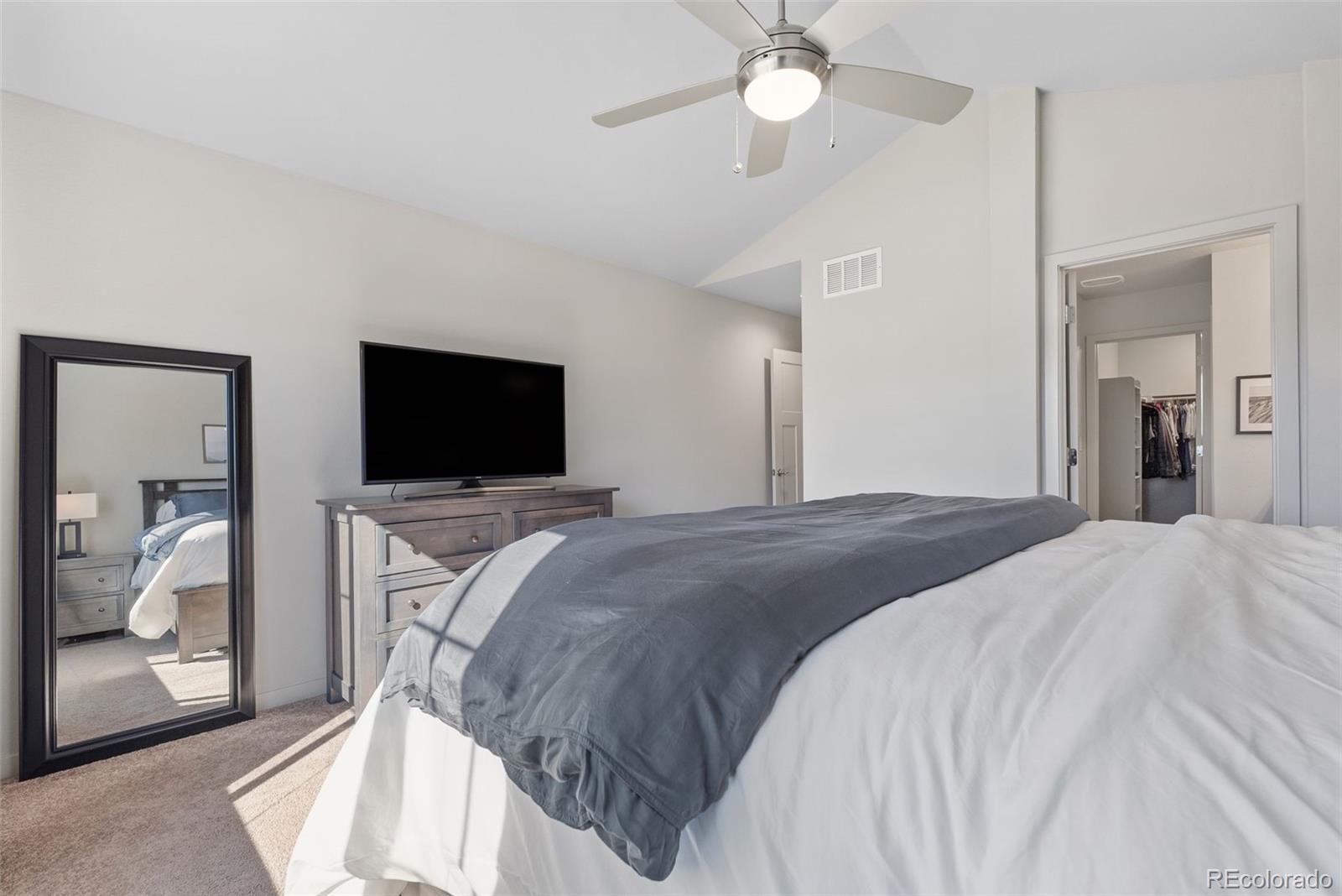 1827 S Helena Aurora CO 80017