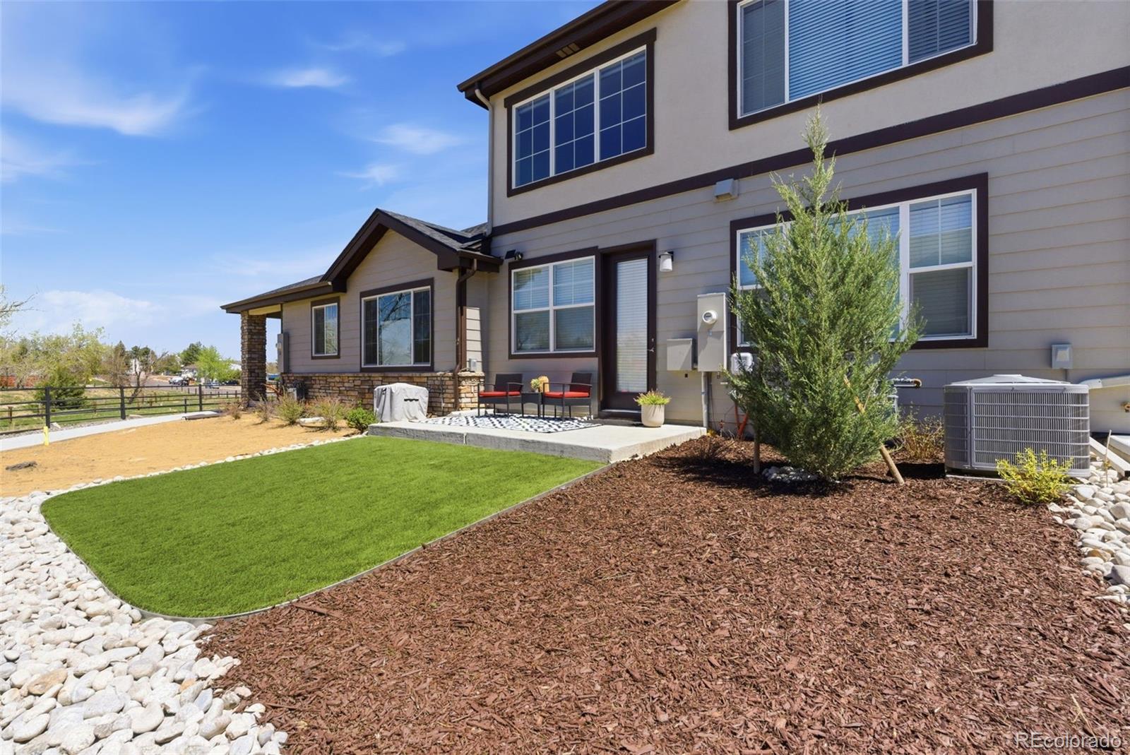 1827 S Helena Aurora CO 80017