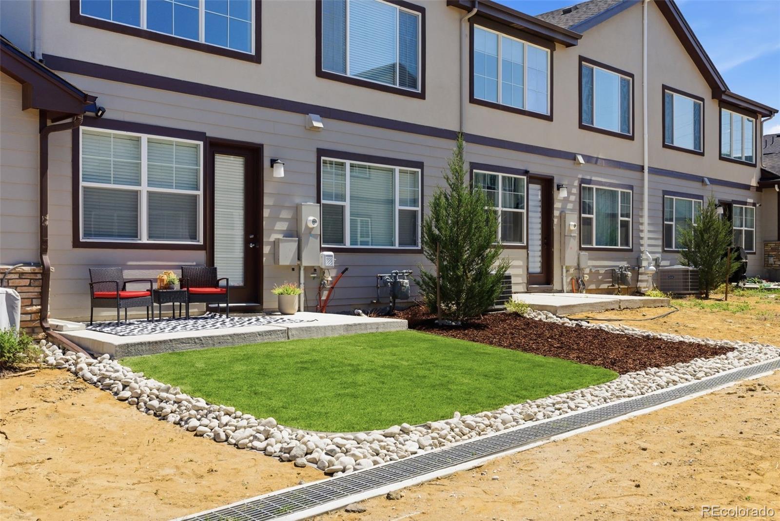 1827 S Helena Aurora CO 80017