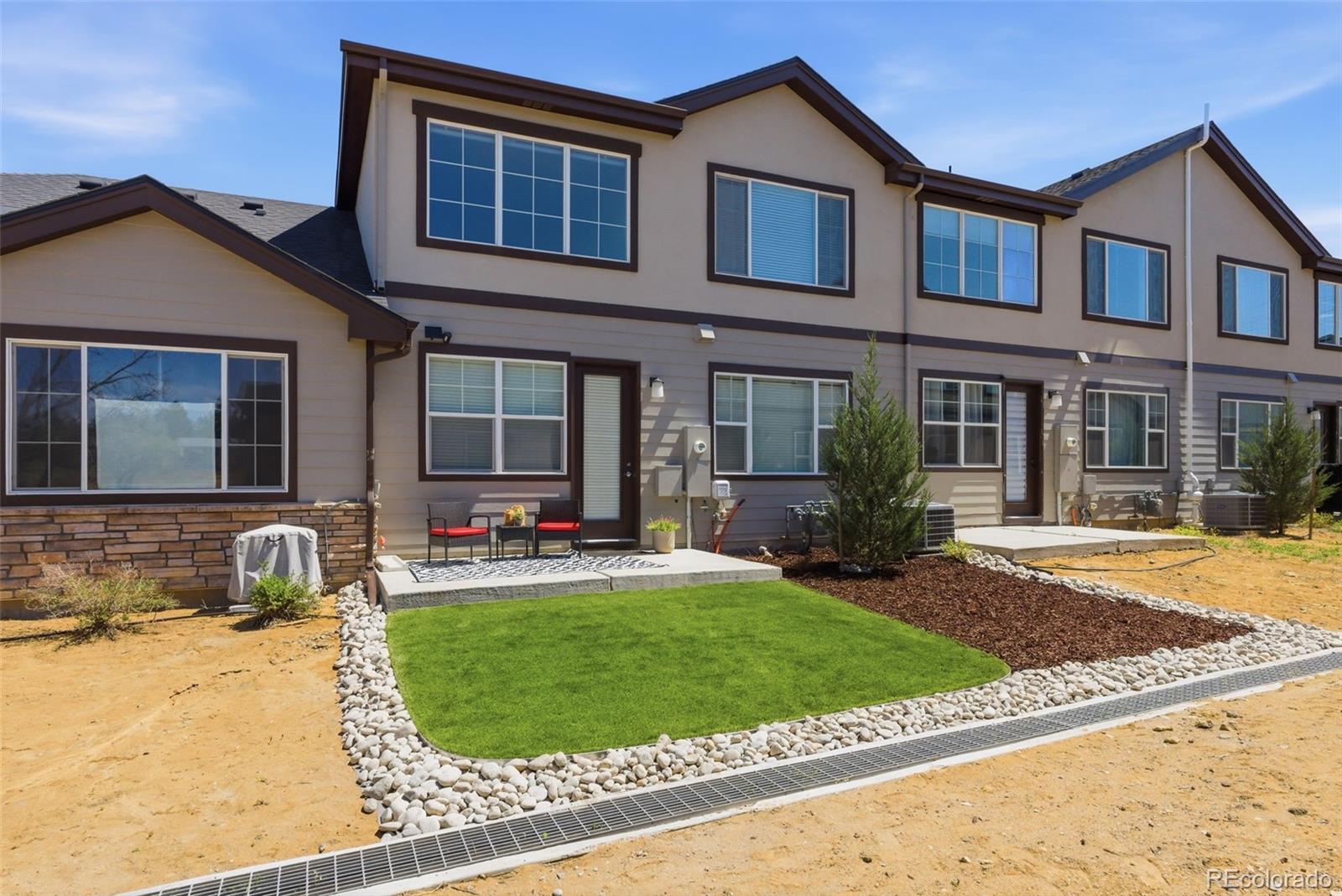 1827 S Helena Aurora CO 80017